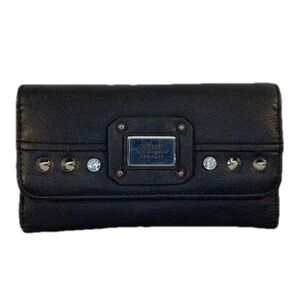 Guess geela wallet in good condition.
